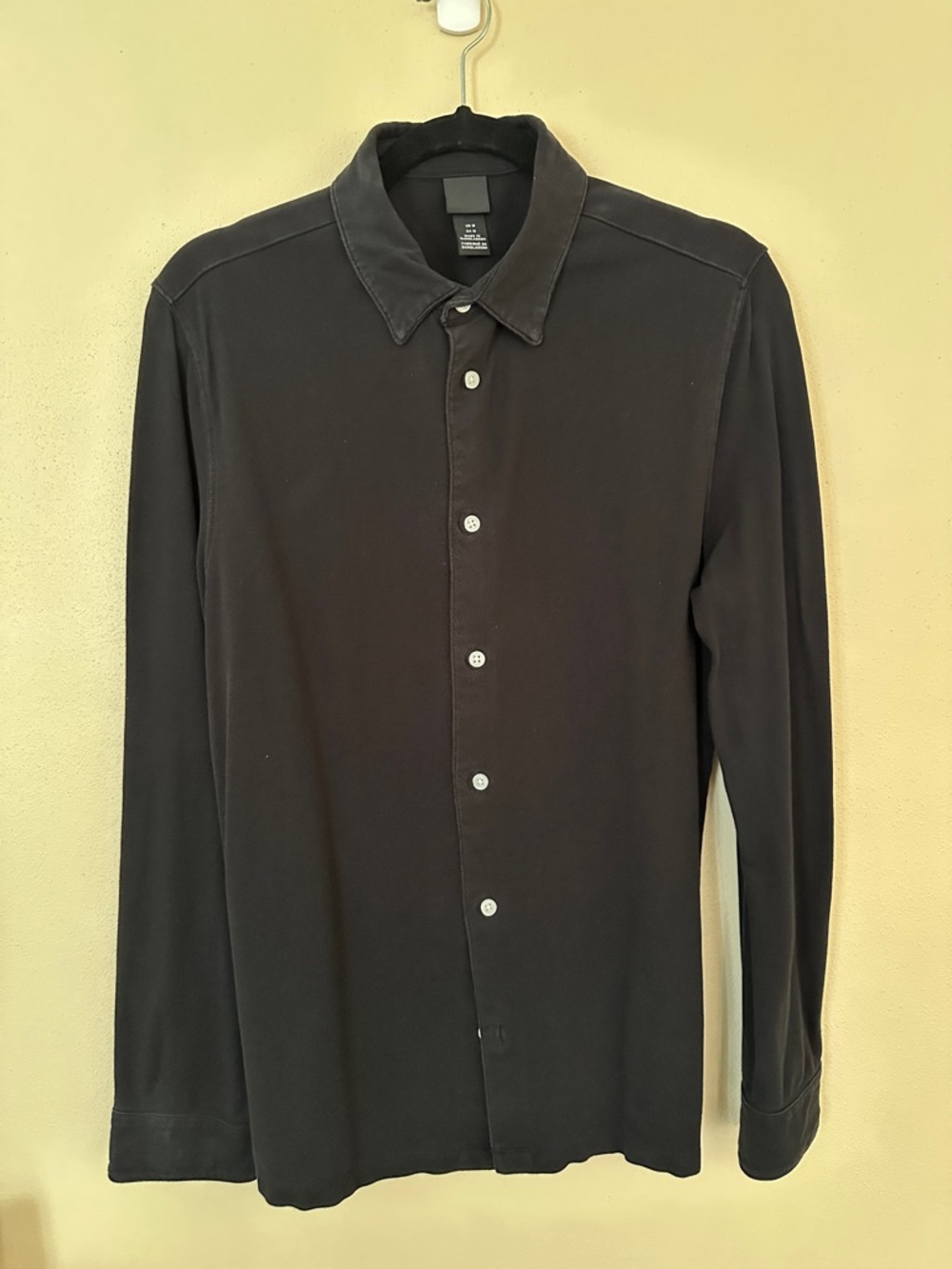 H&M Black Long-Sleeve Button-Up Dress Shirt
